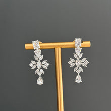 Load image into Gallery viewer, Moonlight Whisper