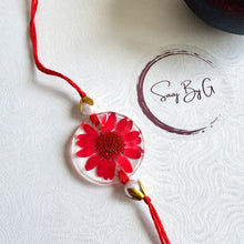 Load image into Gallery viewer, Fresh Flower Rakhi