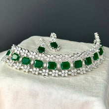 Load image into Gallery viewer, Emerald Envy
