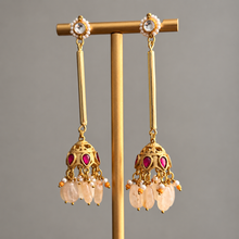Load image into Gallery viewer, Line Jhumka - Peach drops
