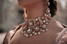 Load image into Gallery viewer, Ruby ‘n Emerald Uncut Kundan Polki
