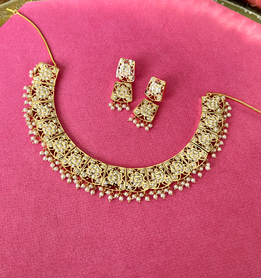 Gold Pearl Necklace