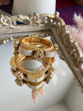 Load image into Gallery viewer, Ivory Pearls Pacheli Kangan
