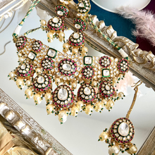 Load image into Gallery viewer, Ruby ‘n Emerald Uncut Kundan Polki
