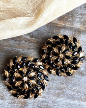 Load image into Gallery viewer, Twirl Studs
