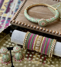 Load image into Gallery viewer, Meenakari Kundan Jadau Hasli Necklace
