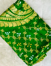 Load image into Gallery viewer, Green Bandhini Banarasi
