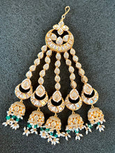 Load image into Gallery viewer, Emerald Small Jhumki Paasa
