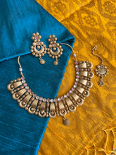 Load image into Gallery viewer, Aaravi
